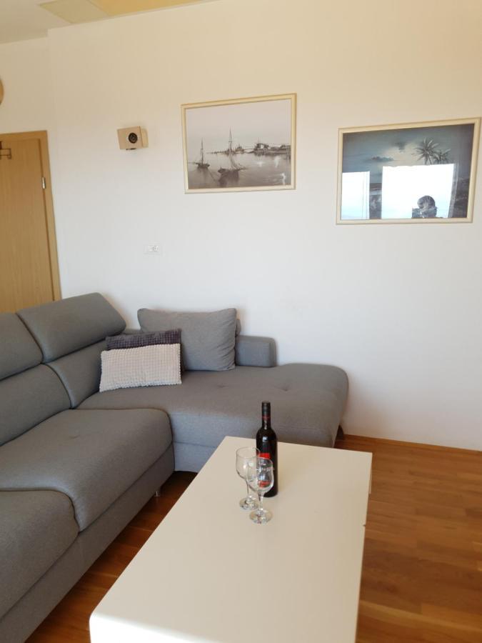 Apartment Tomo Makarska Zewnętrze zdjęcie